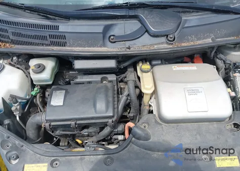 2005 Toyota Prius from USA, damaged, VIN JTDKB20U553075266